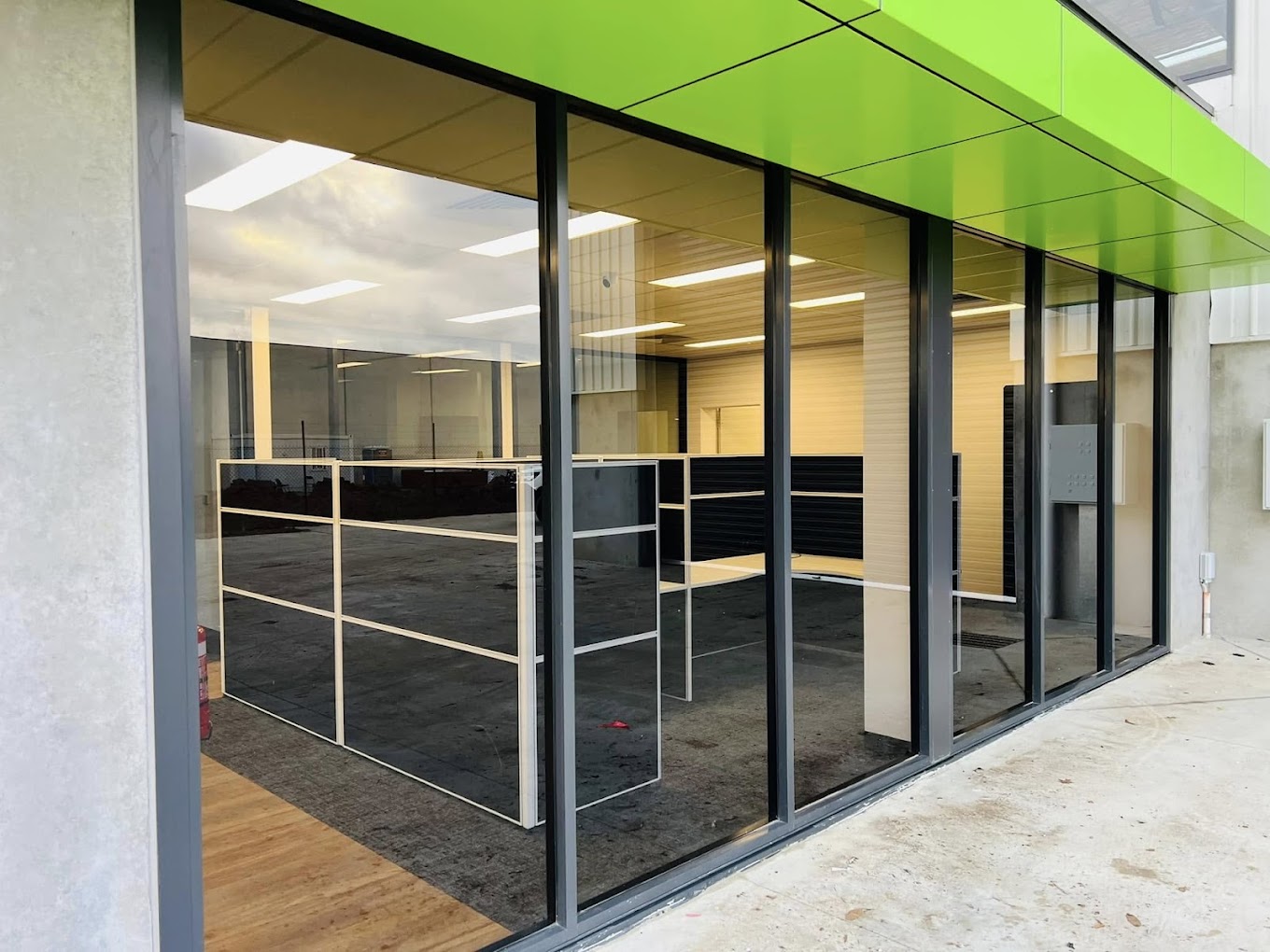 Why Choose Us - Image 2